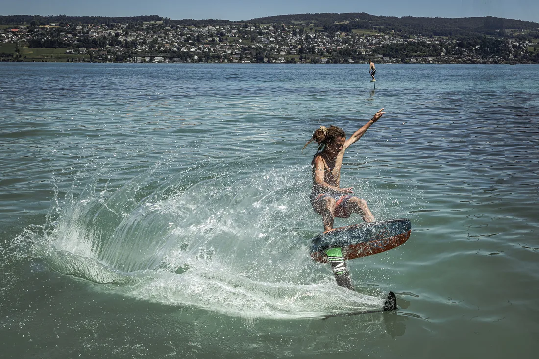Rider Rob von Roll sur setup Indiana Pump Foil — photo Marc Weiler — technique pumping infini